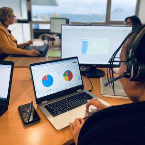 Un service d'assistance par des professionnels de l'automobile 